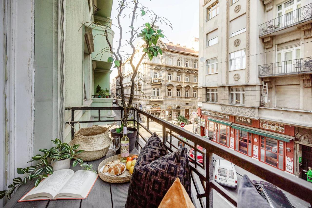 Chill On The Screened Balcony-Budapest Most Historic Landmarks Eksteriør billede